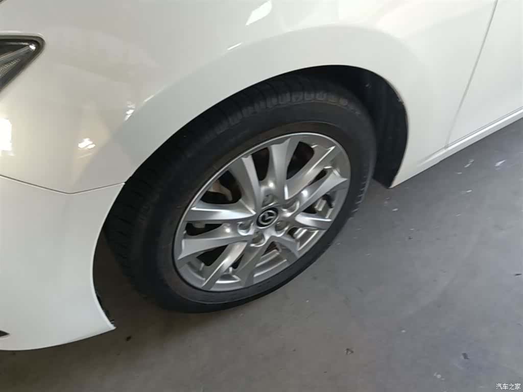 Mazda Mazda3, 2016 23
