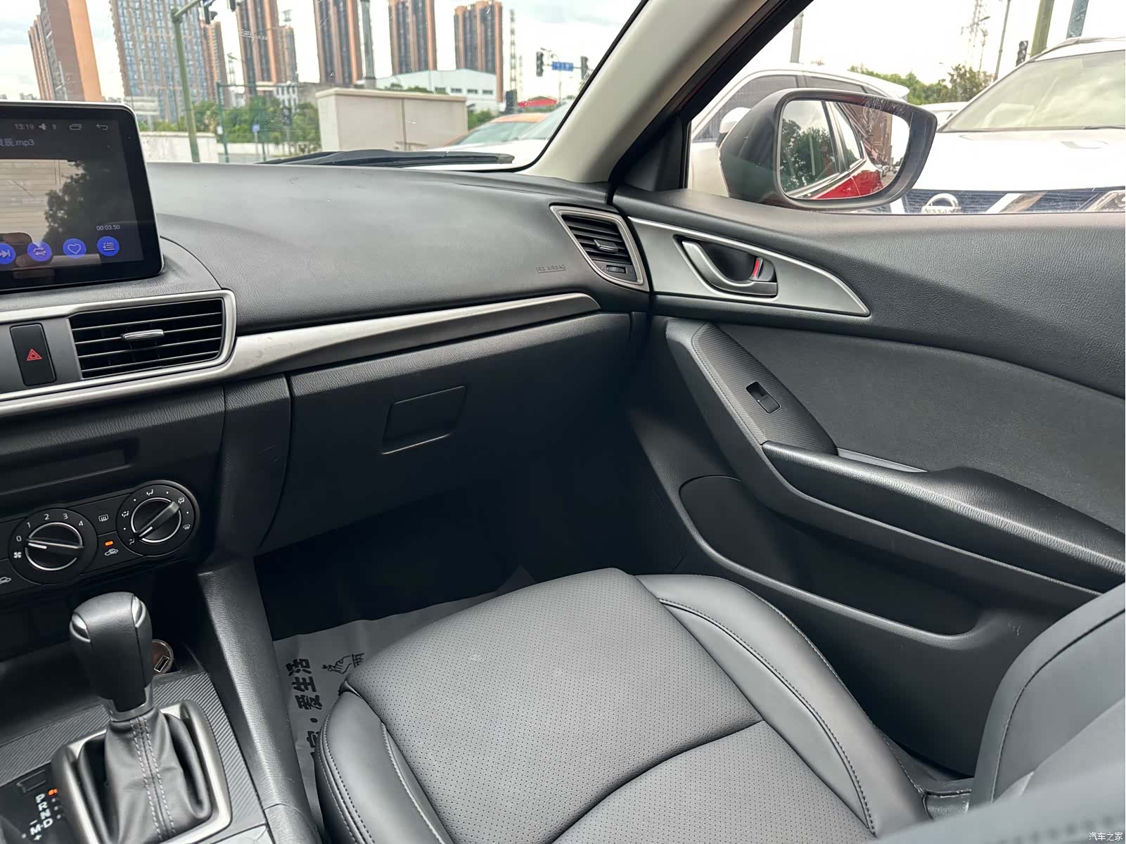 Mazda Mazda3, 2017 13