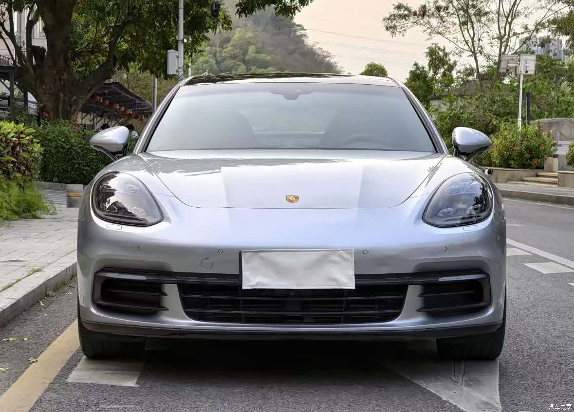 Porsche Panamera, 2017 2