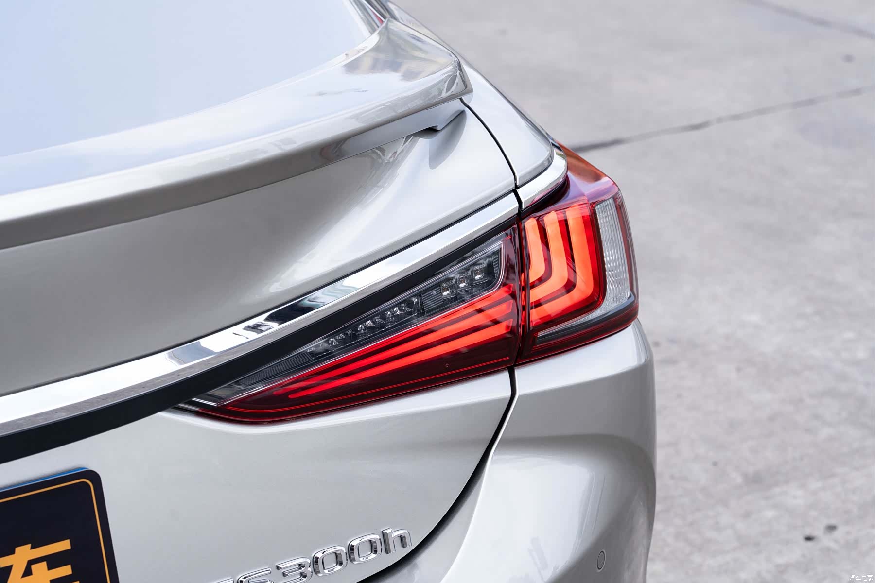 Lexus ES, 2023 7
