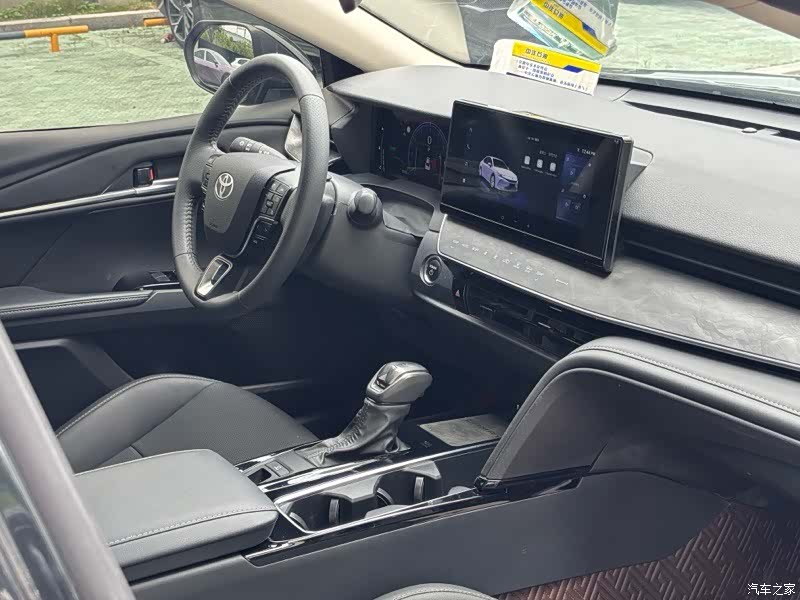 Toyota Camry, 2024 4