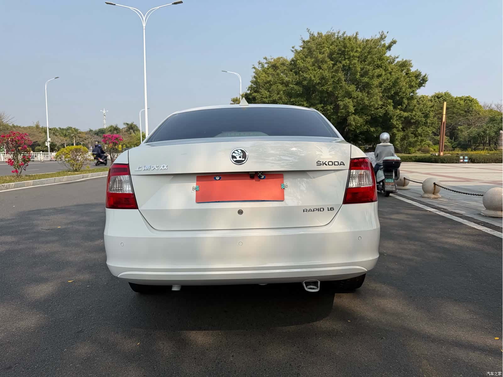 Skoda Rapid, 2013 8