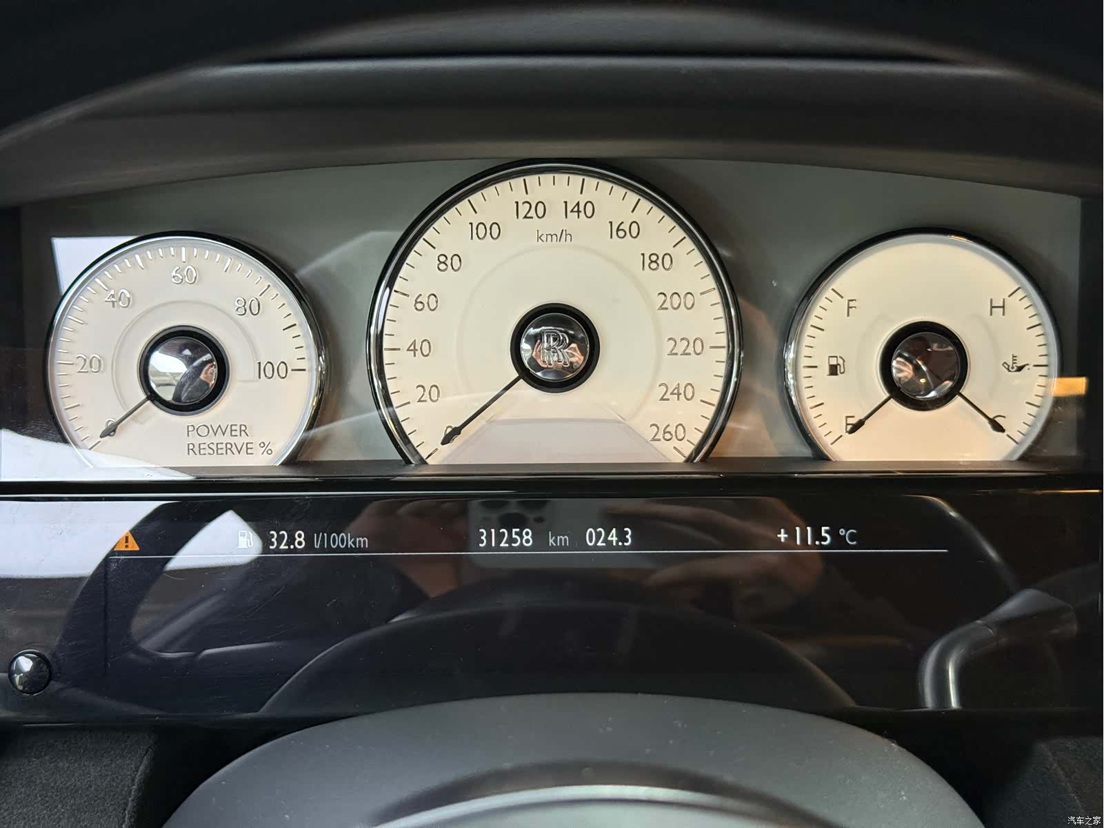 Rolls-Royce Ghost, 2015 11