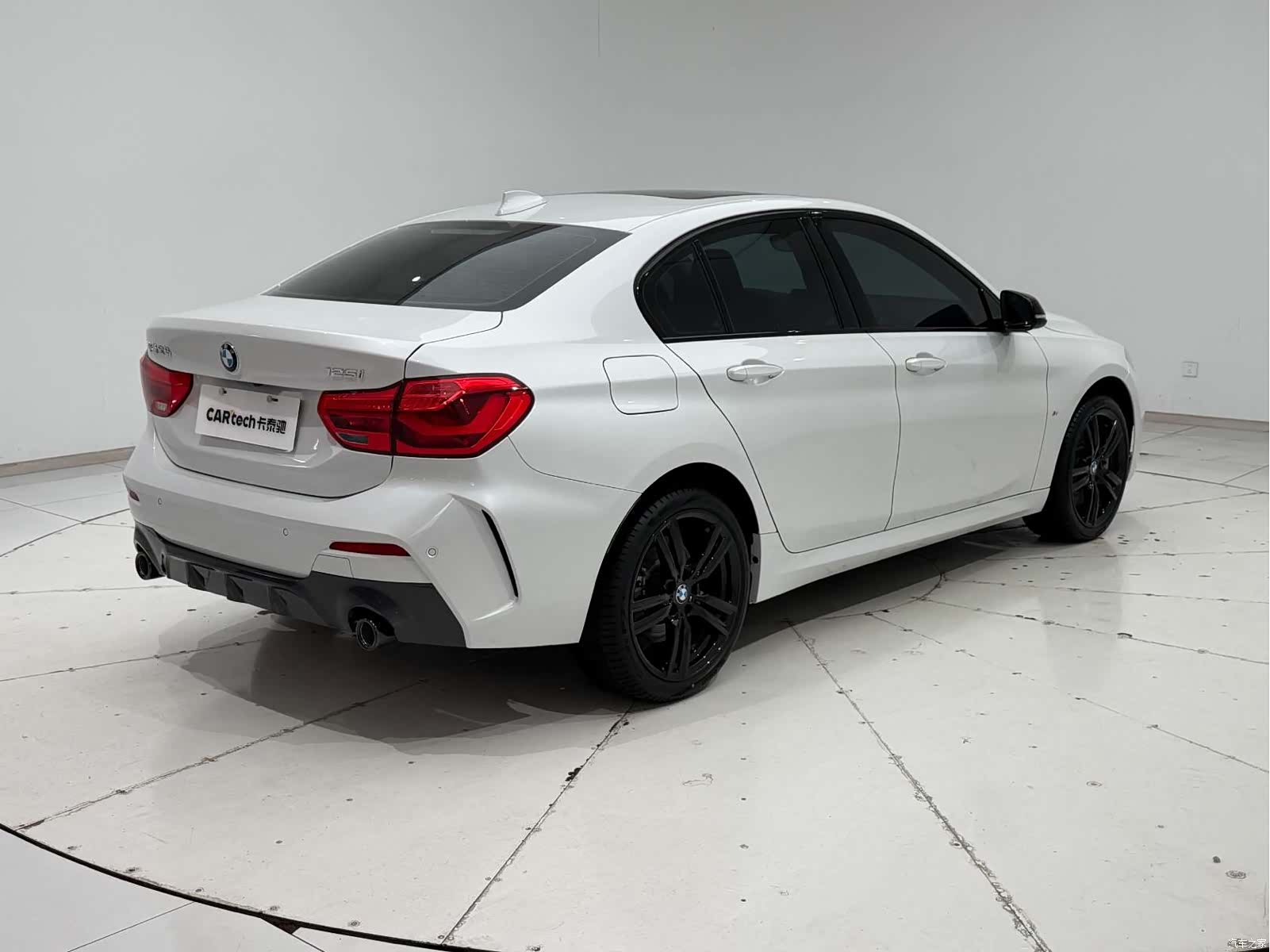 BMW 1 Series, 2022 8