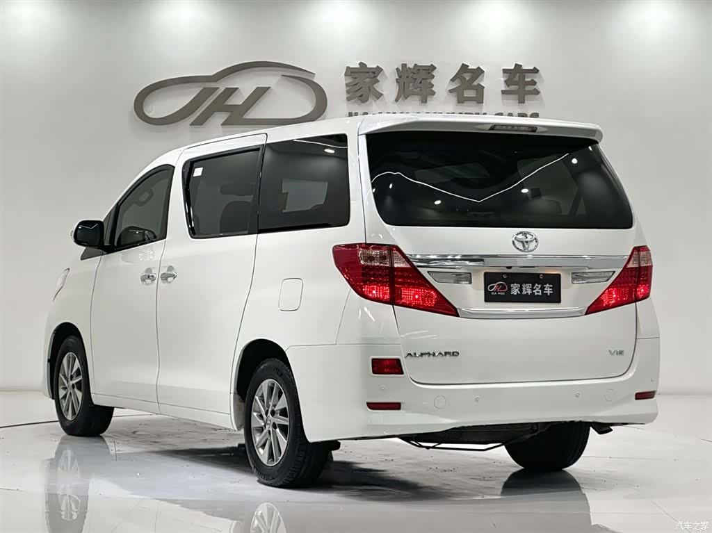 Toyota Alphard, 2014 все фото