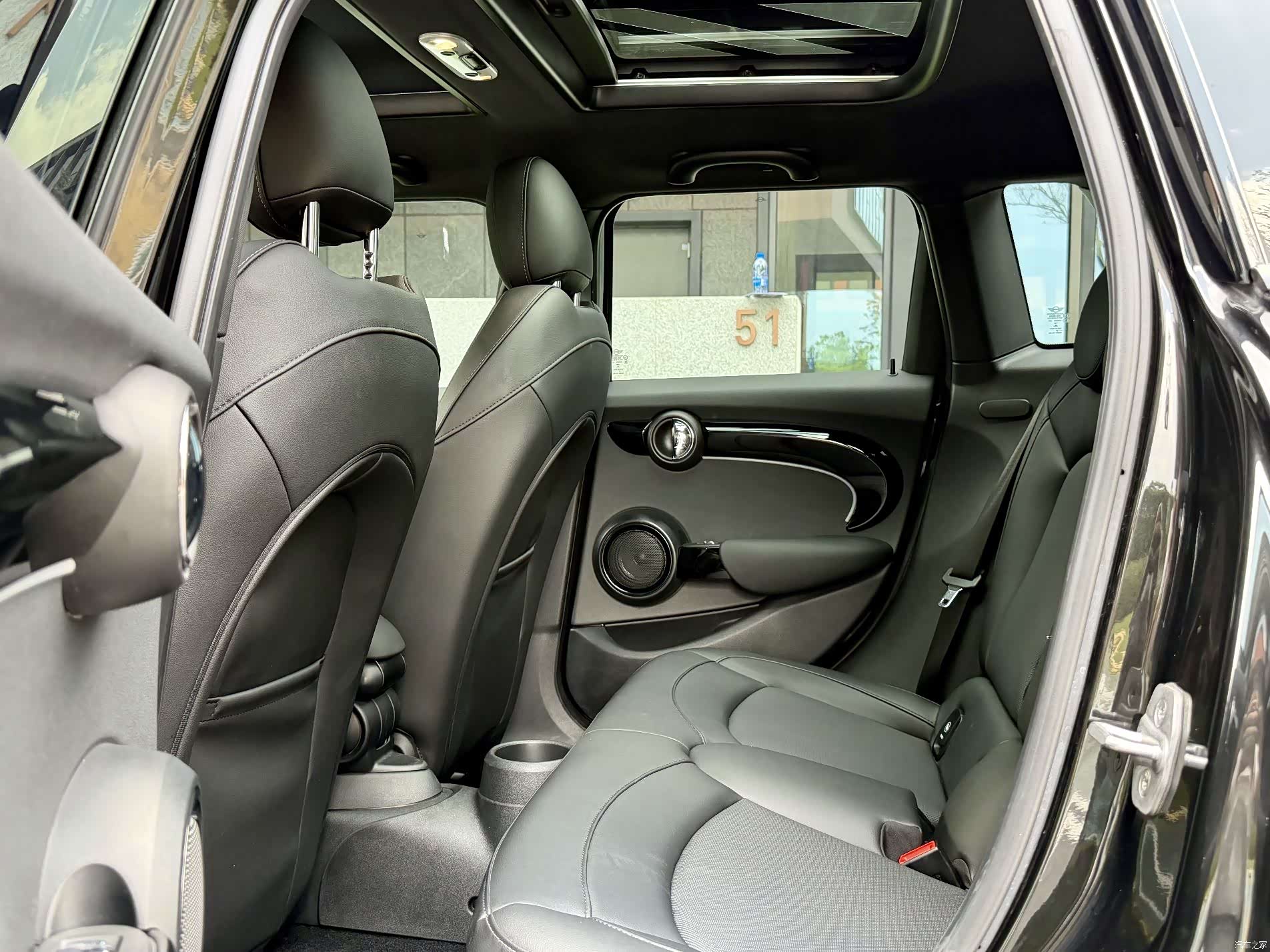 Mini Cooper, 2023 10