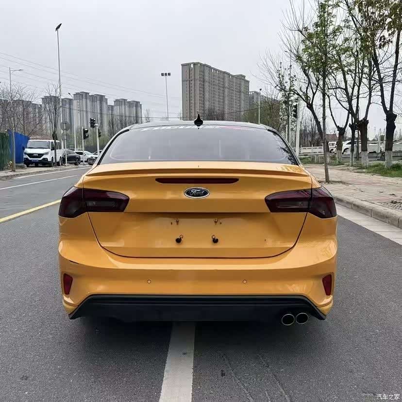 Ford Focus, 2023 8