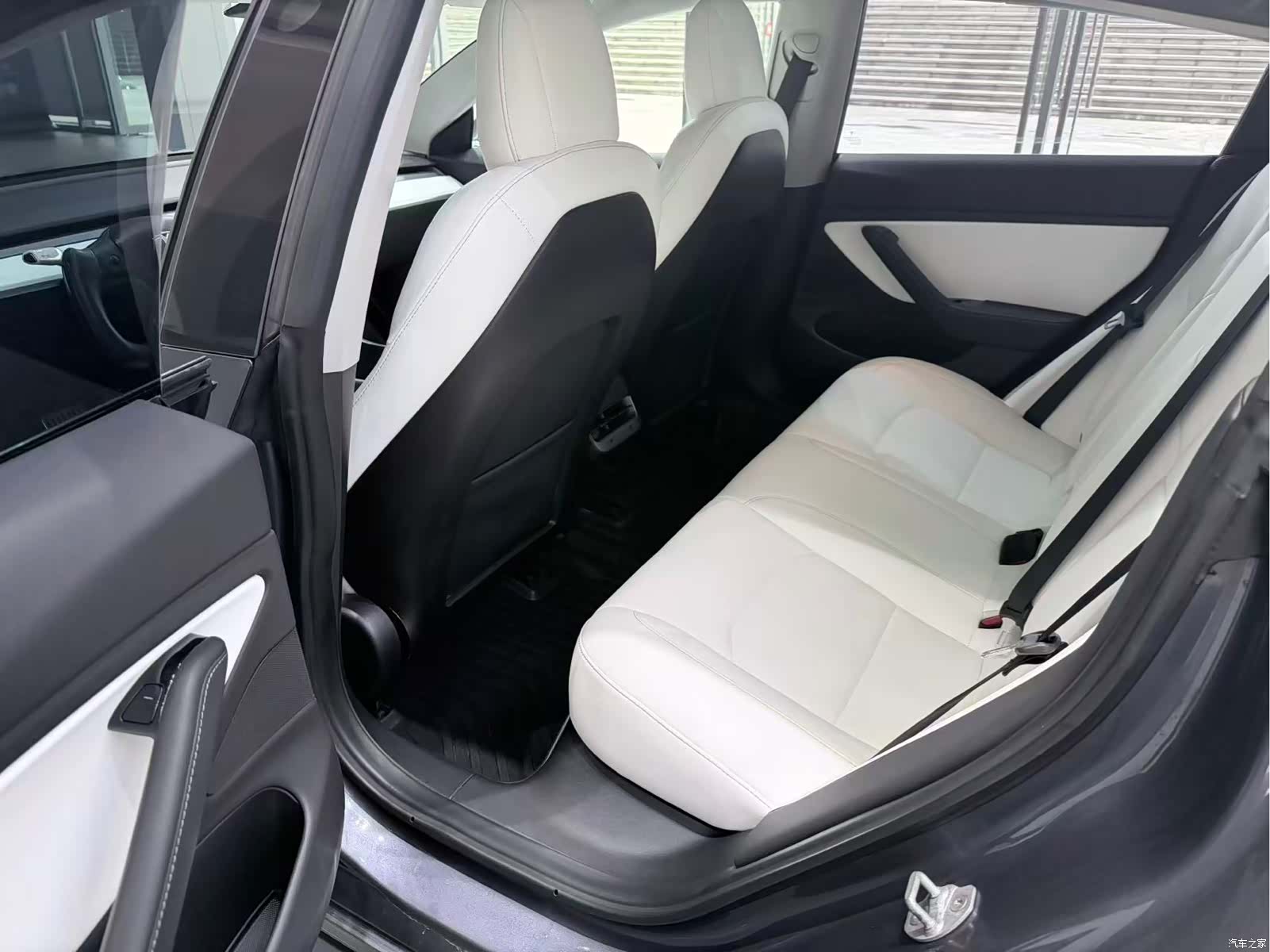 Tesla Model 3, 2019 6