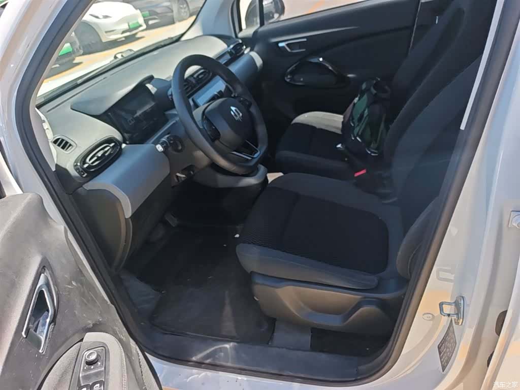 Leapmotor T03, 2021 15