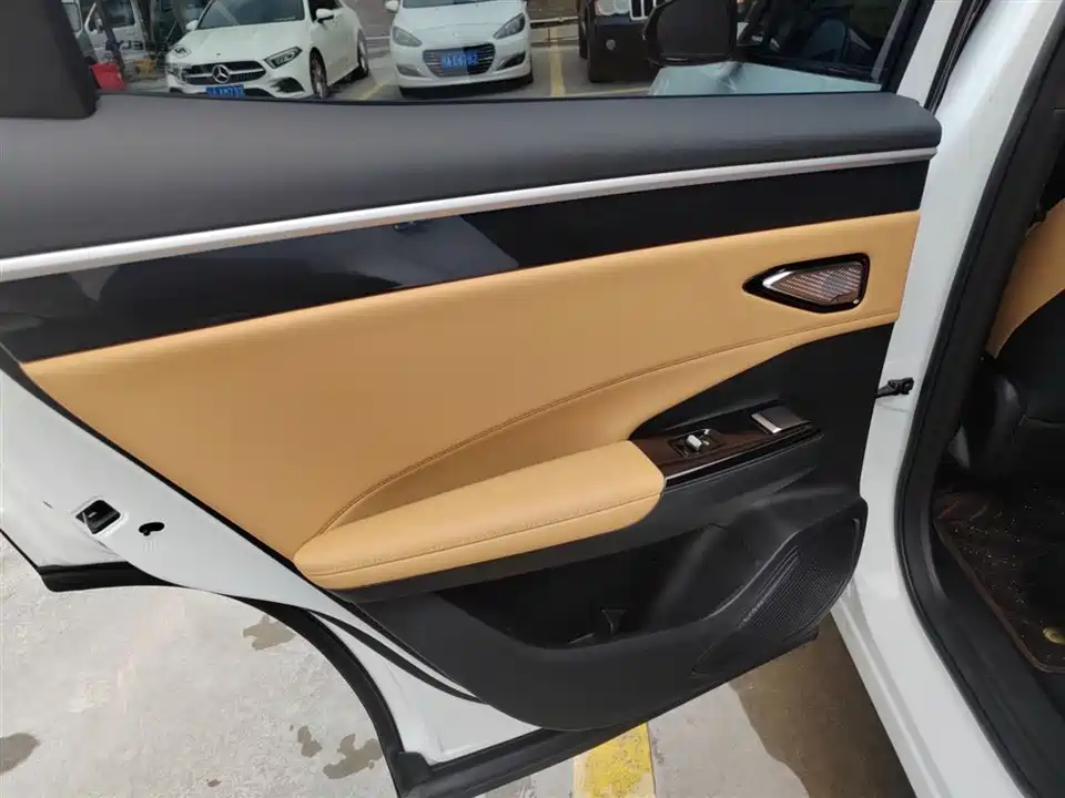 Geely Galaxy Galaxy L7