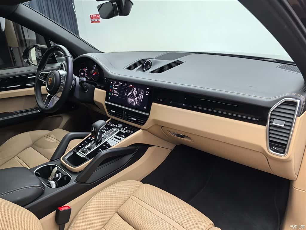 Porsche Cayenne, 2022 14