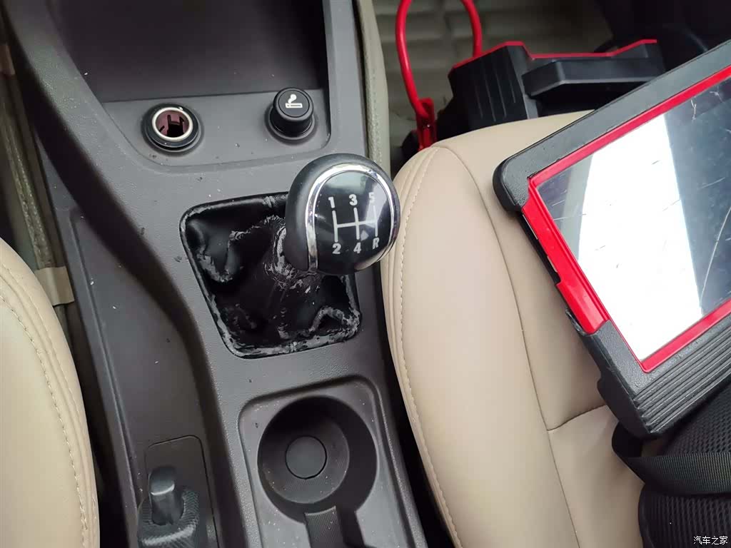 Wuling Hongguang, 2015 10