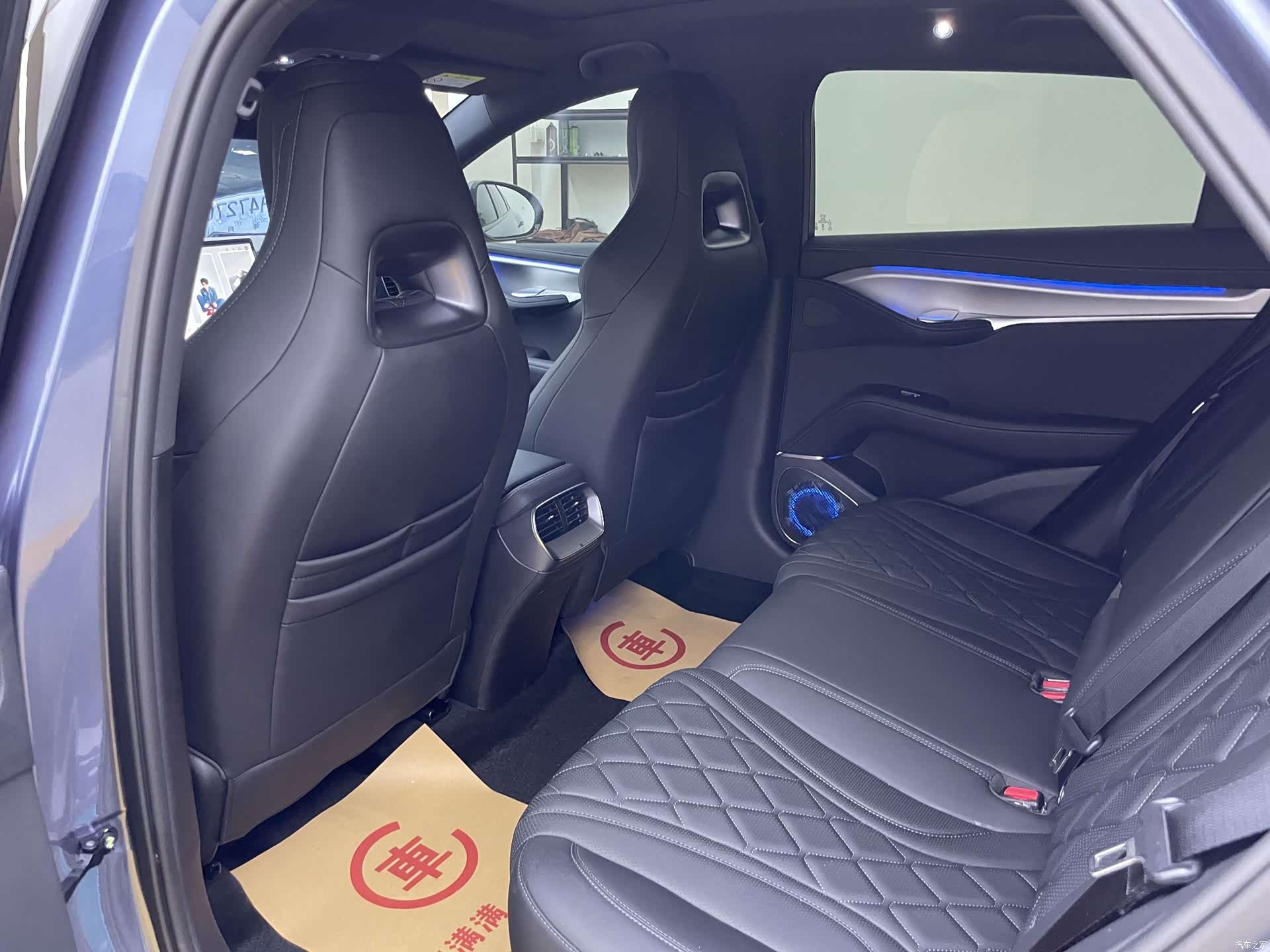 BYD HiAce, 2026 все фото