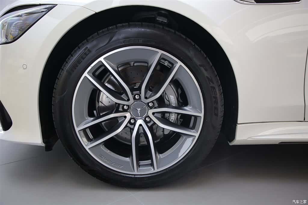 MG AMG, 2020 17