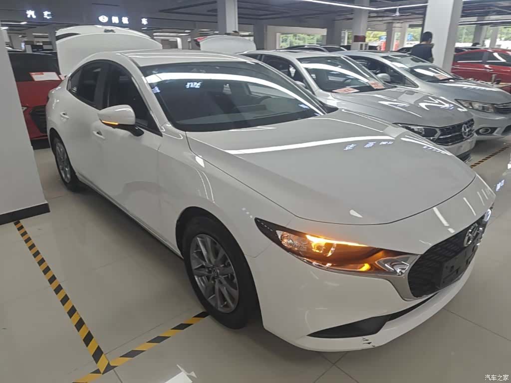 Mazda Mazda3, 2020 4