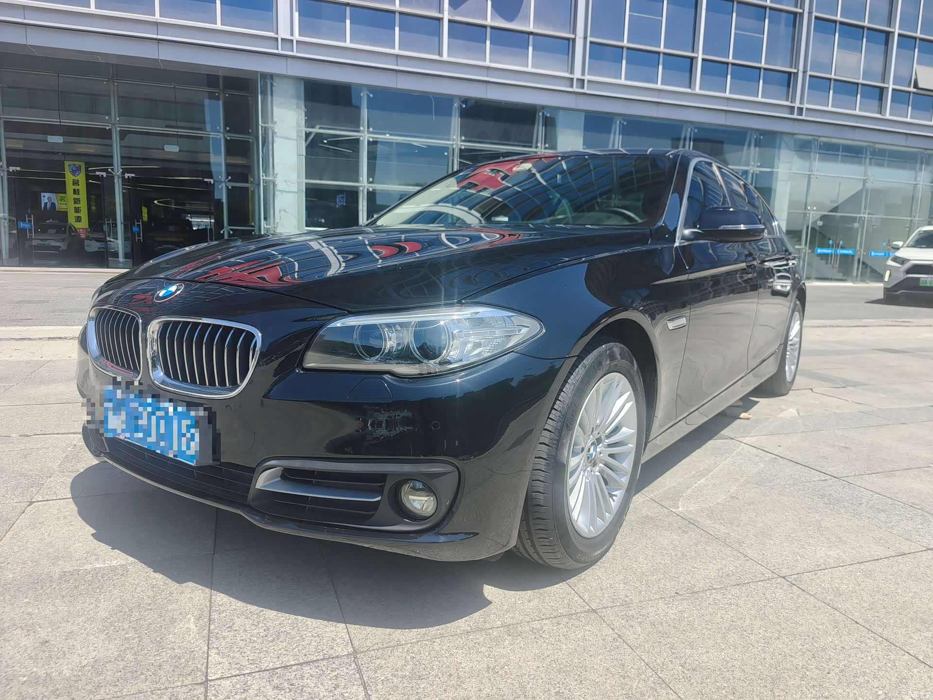 BMW 5 Series, 2016 1