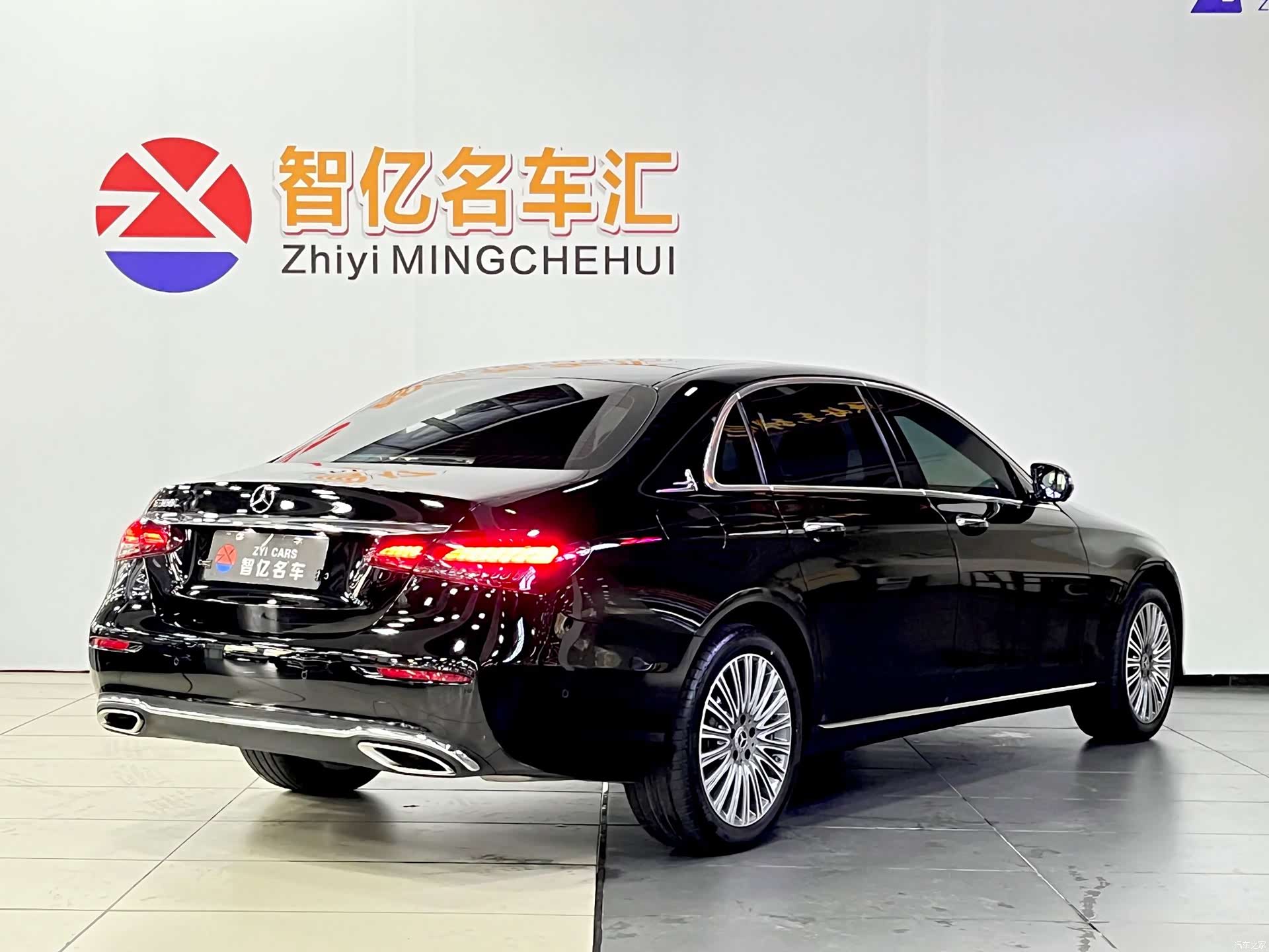 Mercedes-Benz E-Class, 2023 12
