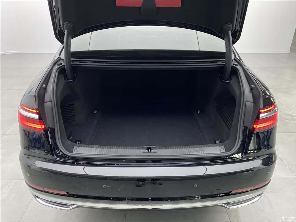Audi A8L, 2020 31