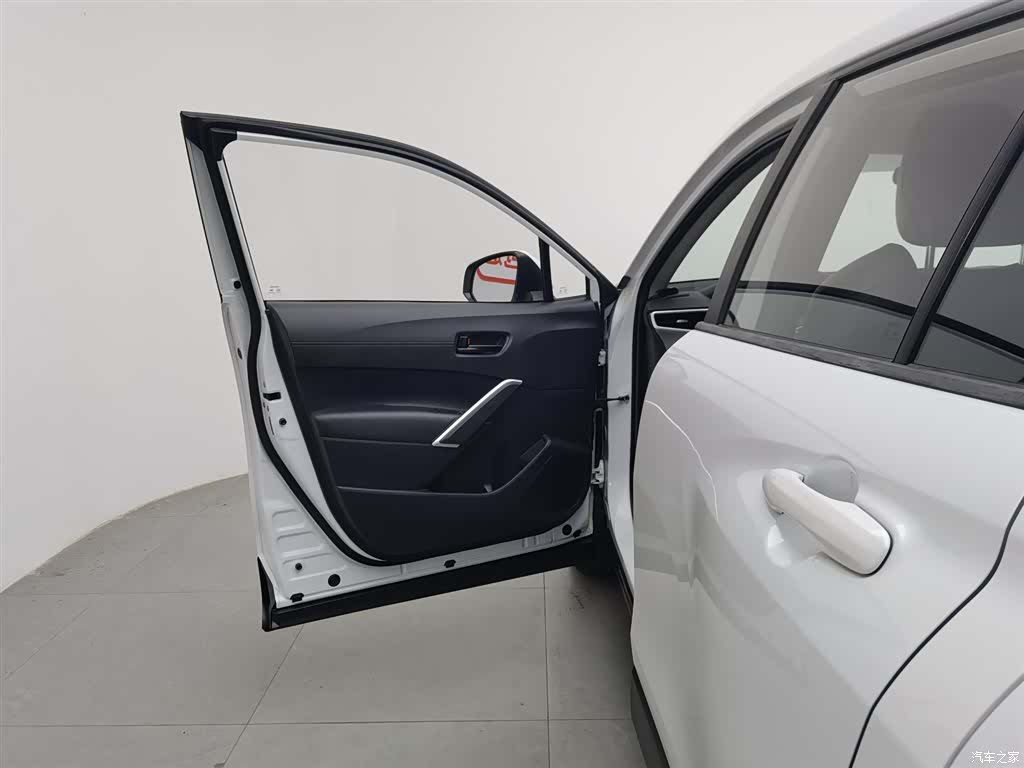 Toyota Frontlander, 2023 8
