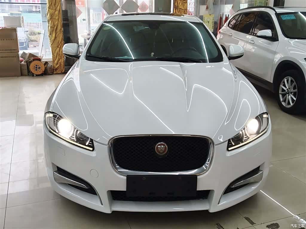 Jaguar XF, 2014 3