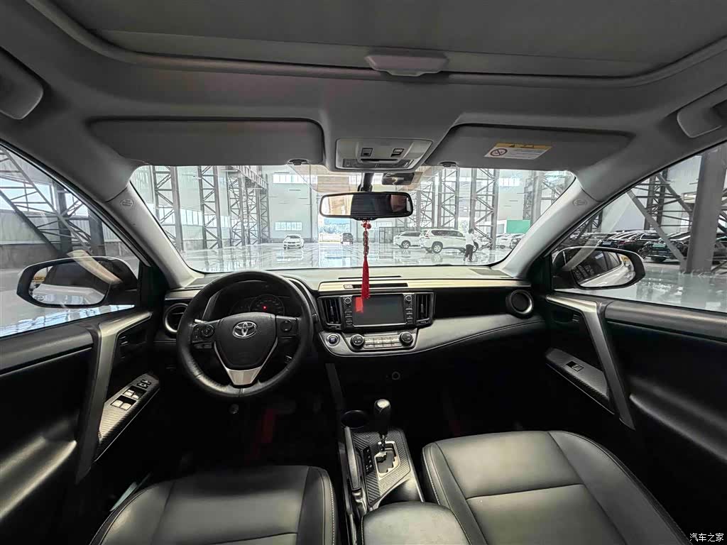 Toyota RAV4, 2016 7