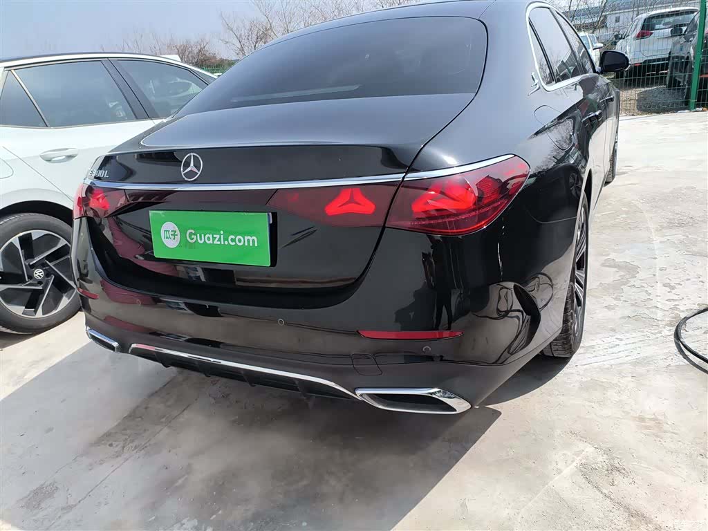 Mercedes-Benz E-Class, 2024 6