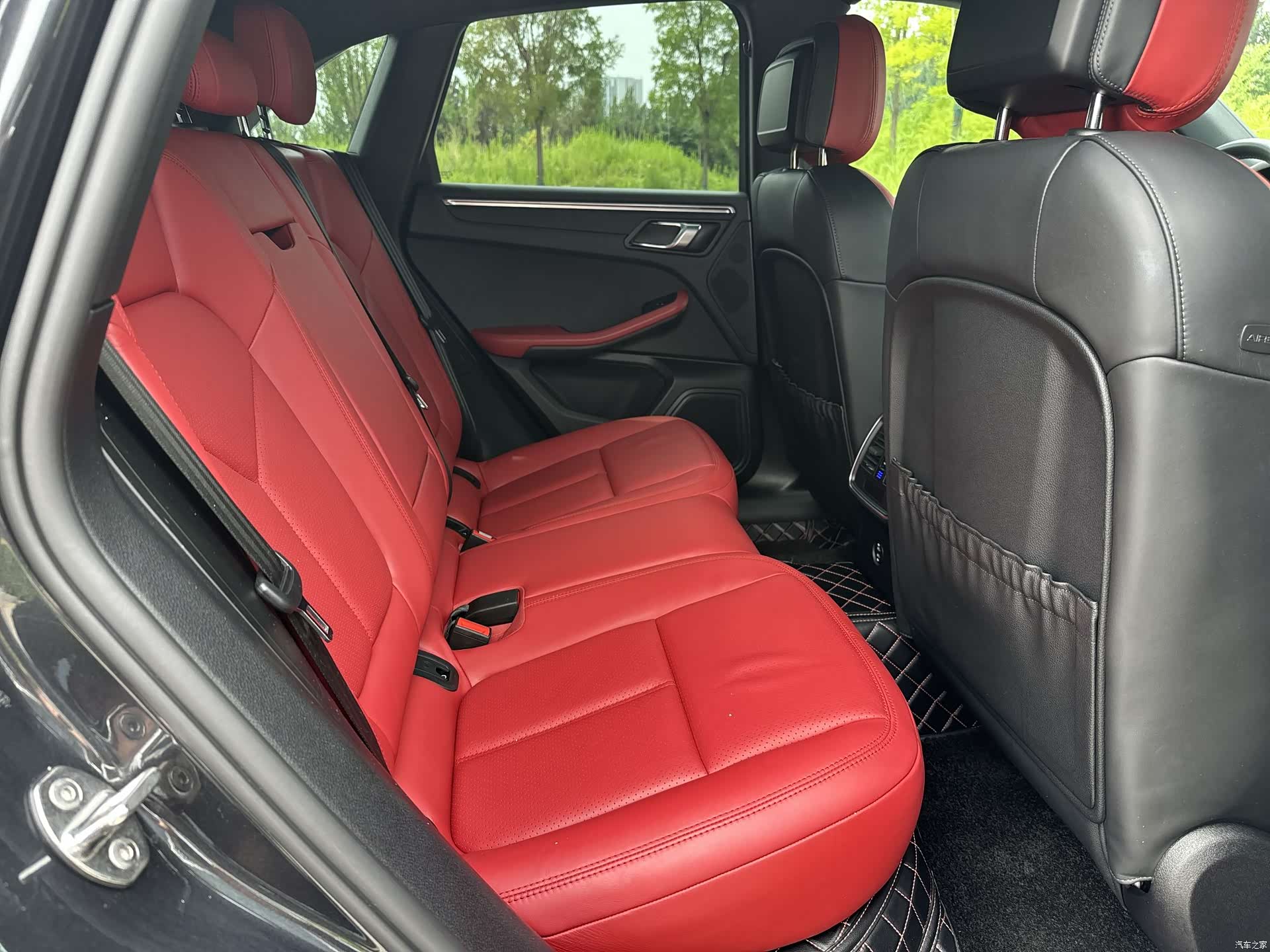 Porsche Macan, 2021 12