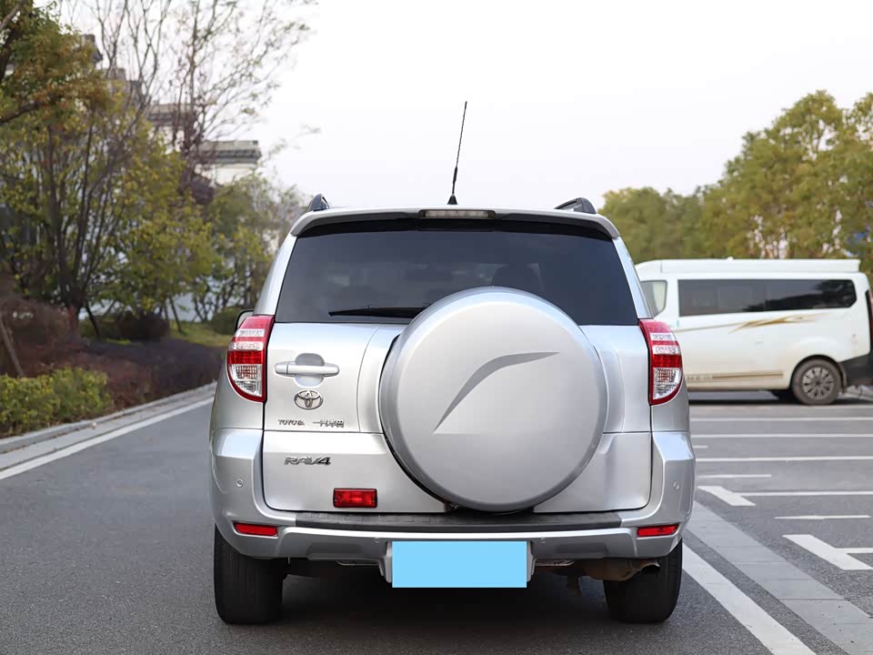 Toyota RAV4 Rongfang