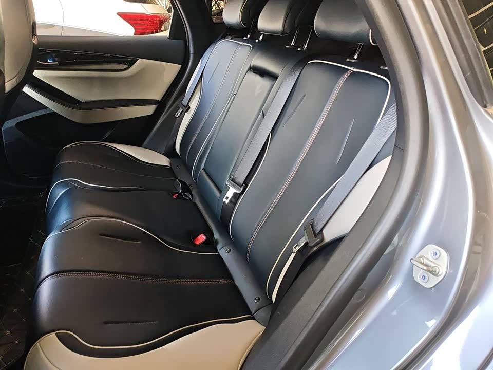 BYD Qin Yuan BYD Qin Yuan