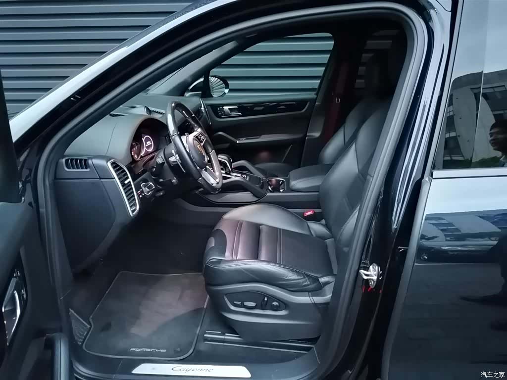 Porsche Cayenne, 2023 11