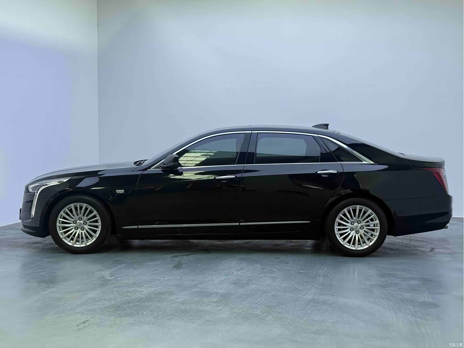 Cadillac CT6, 2021 4