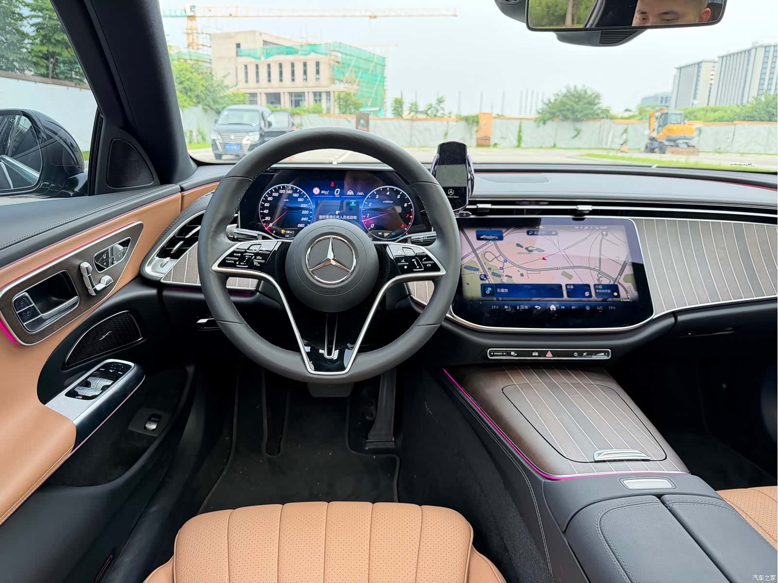 Mercedes-Benz E-Class, 2024 8