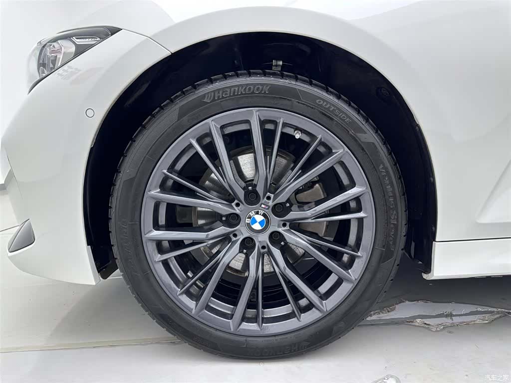 BMW 3 Series, 2024 30