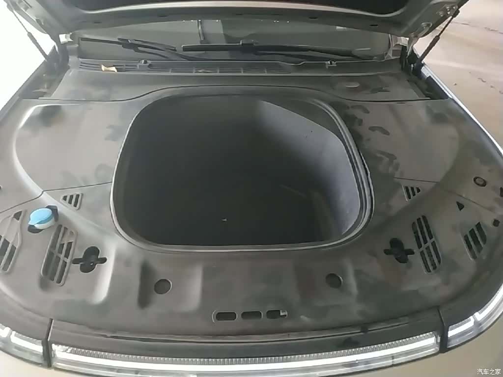Xpeng P7, 2021 20