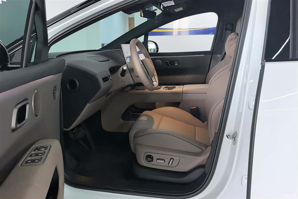 Li Auto i6, 2026 9