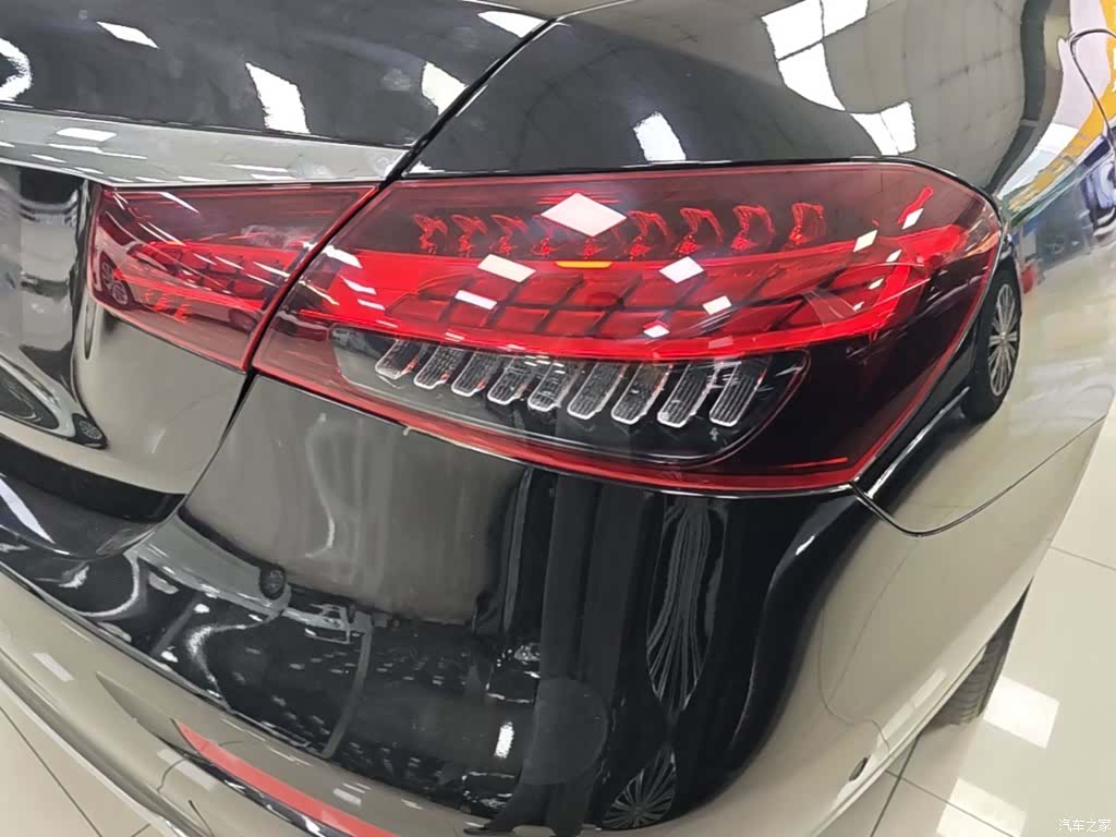 Mercedes-Benz E-Class, 2023 8