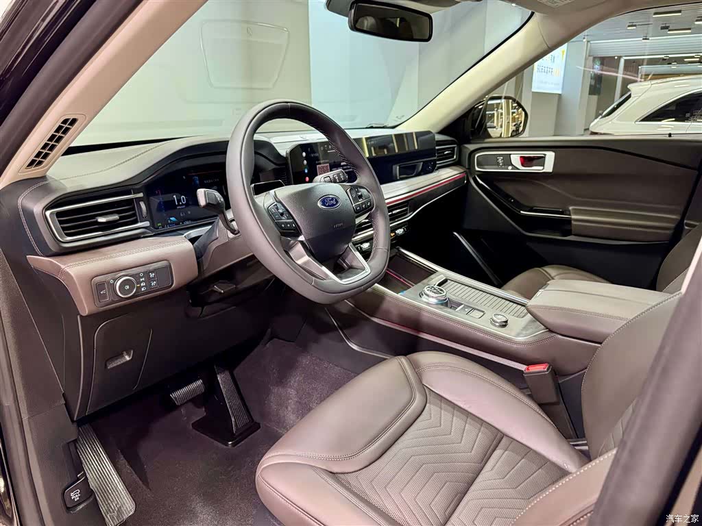 Ford Explorer, 2026 24