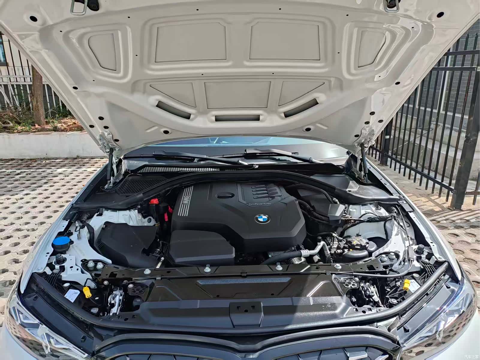 BMW 3 Series, 2023 21