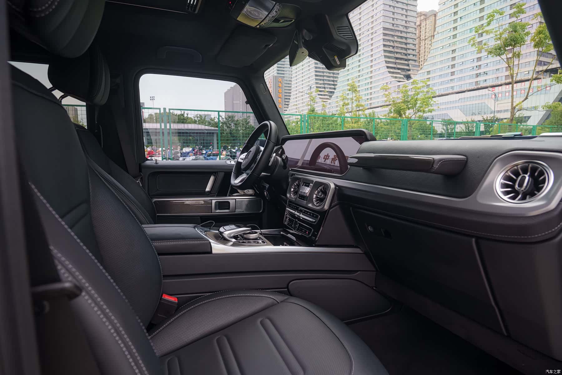 Mercedes-Benz G-Class, 2022 12