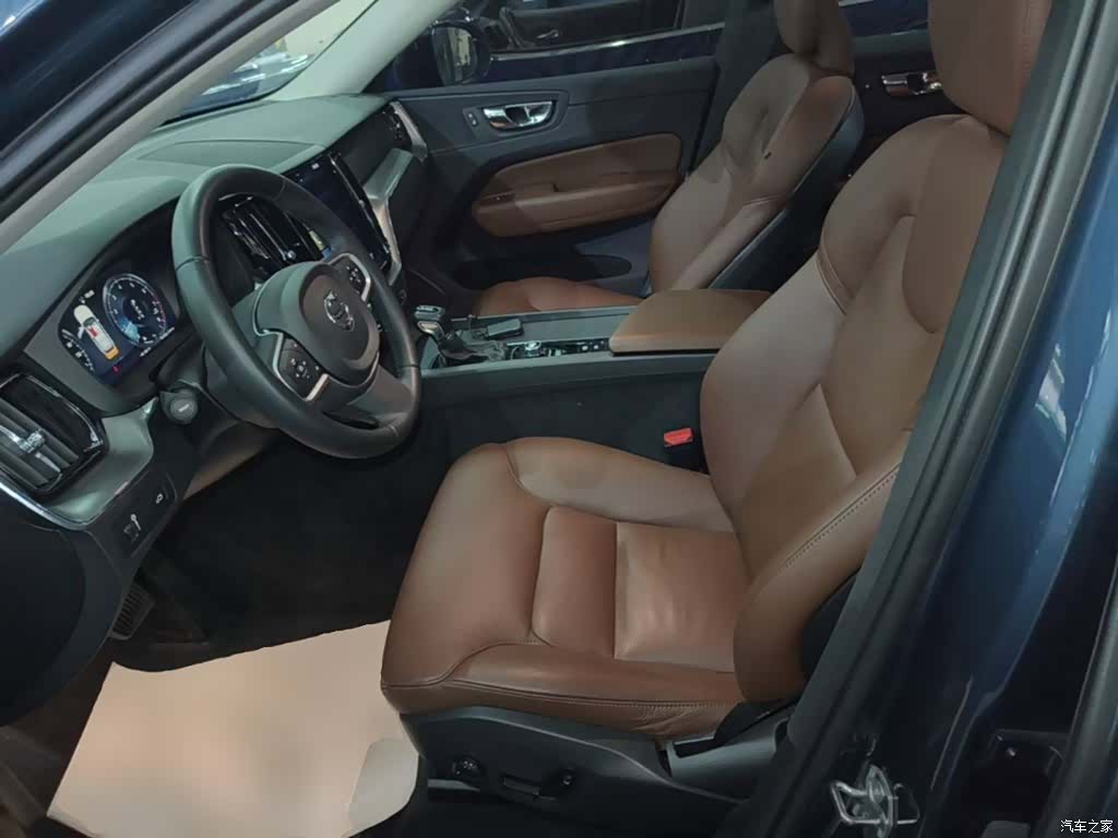 Volvo XC60, 2018 15