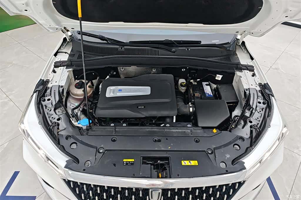 Bestune T77, 2022 10