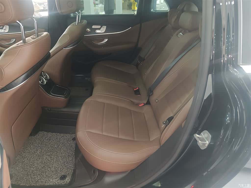 Mercedes-Benz E-Class, 2023 24