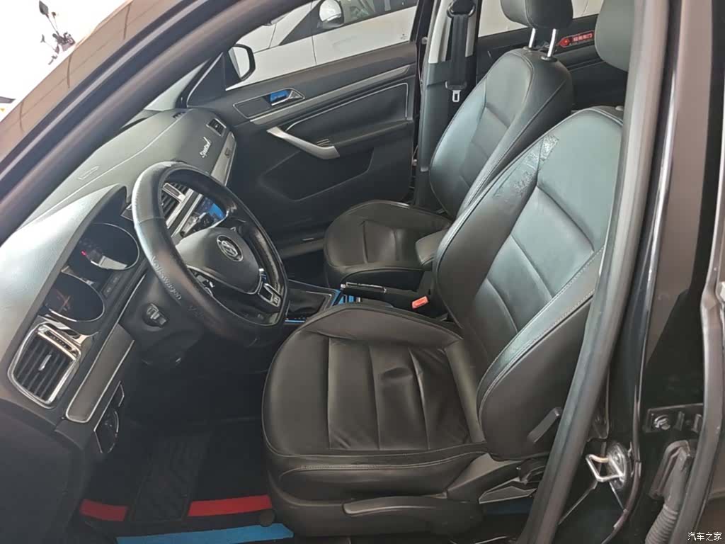 Volkswagen Lavida, 2016 15