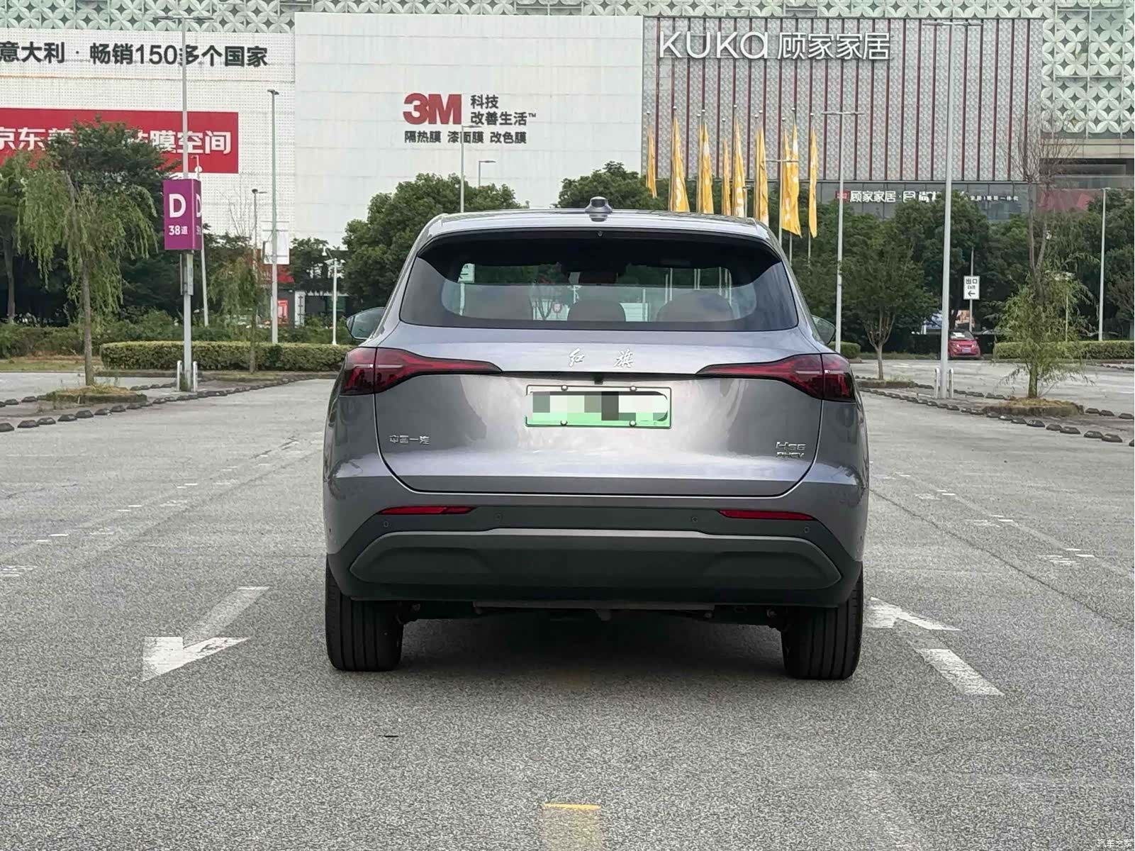 Hongqi HS6, 2025 13