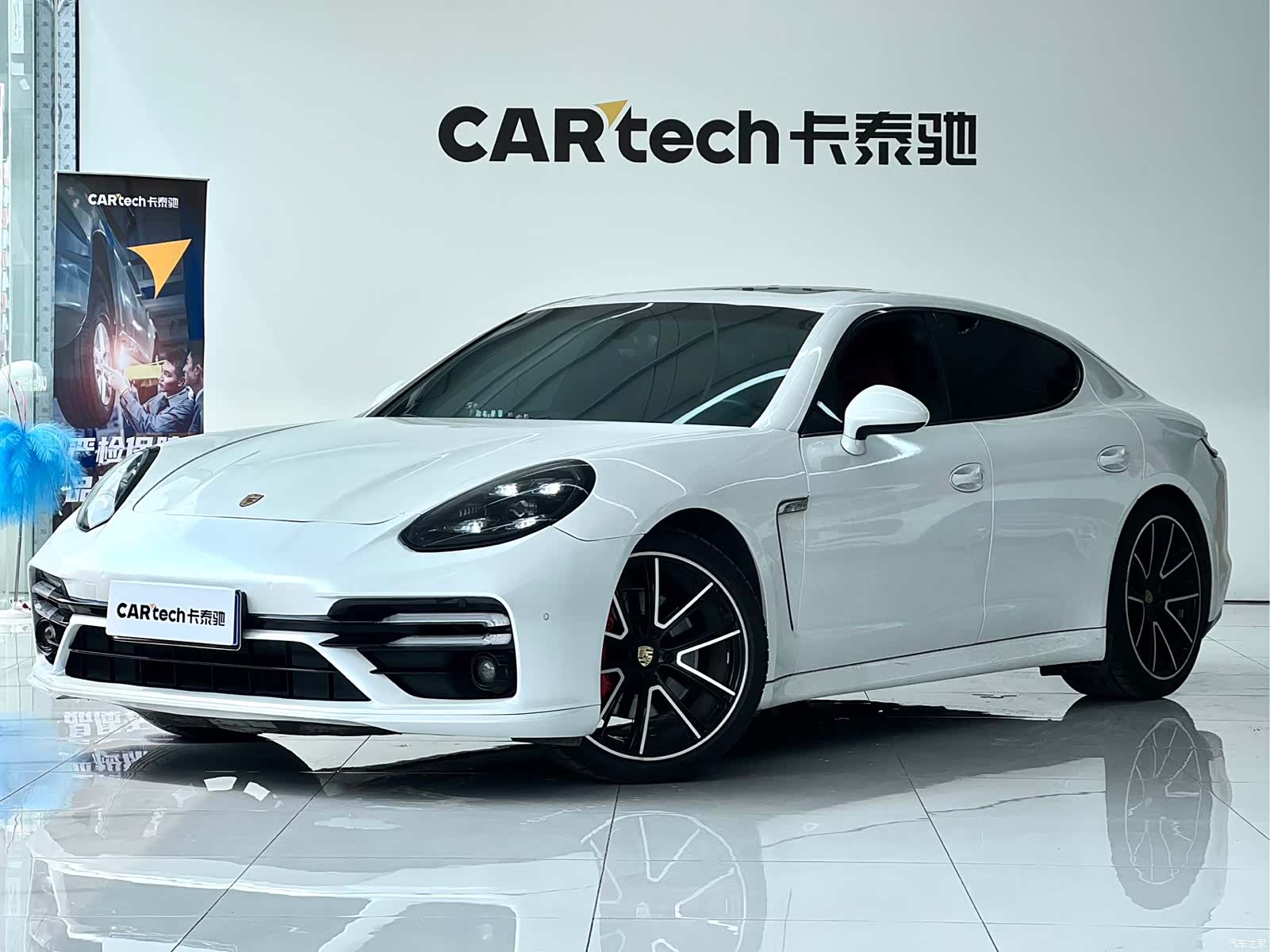 Porsche Panamera, 2011 1