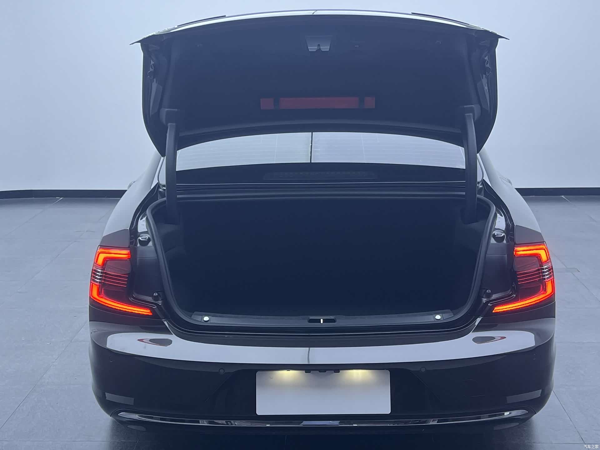 Volvo S90, 2021 11