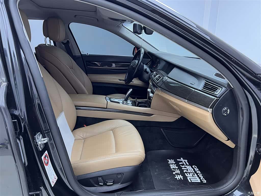 BMW 7 Series, 2011 20