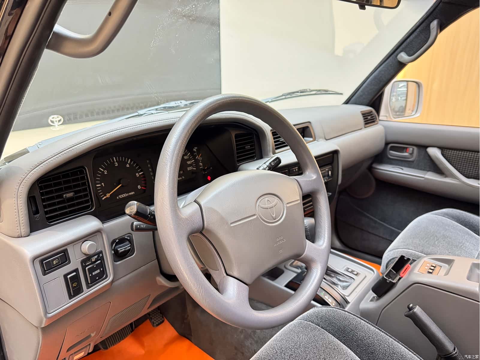 Toyota Land Cruiser, 1994 15