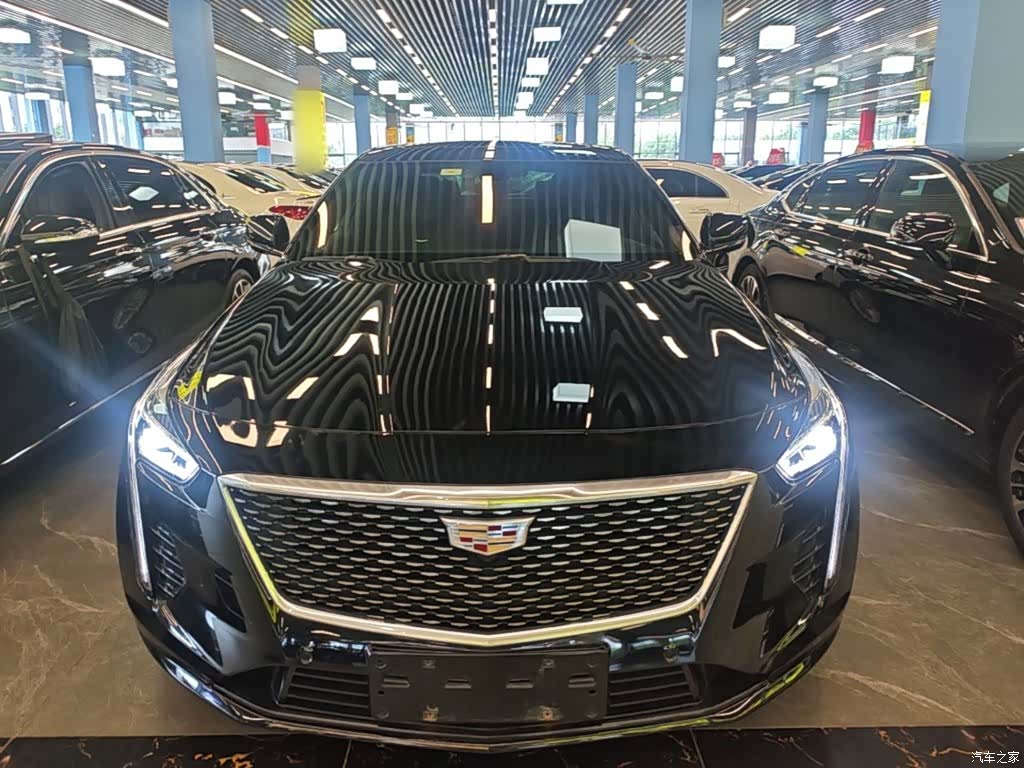 Cadillac CT6, 2022 3