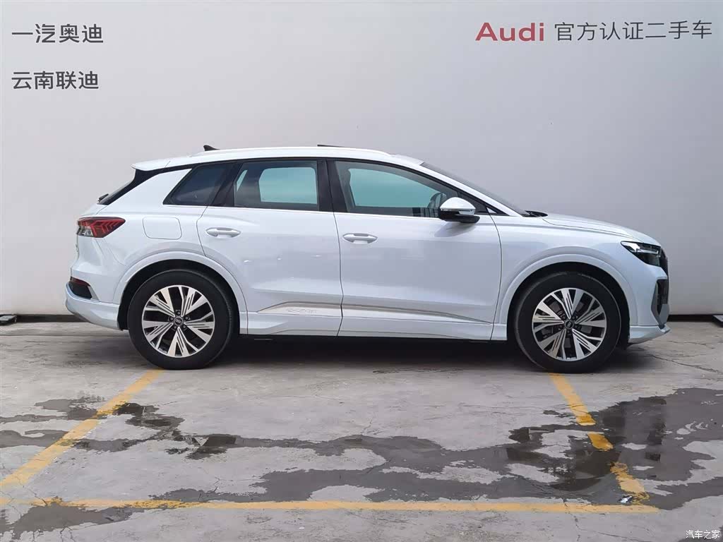 Audi Q4 e-tron, 2024 4